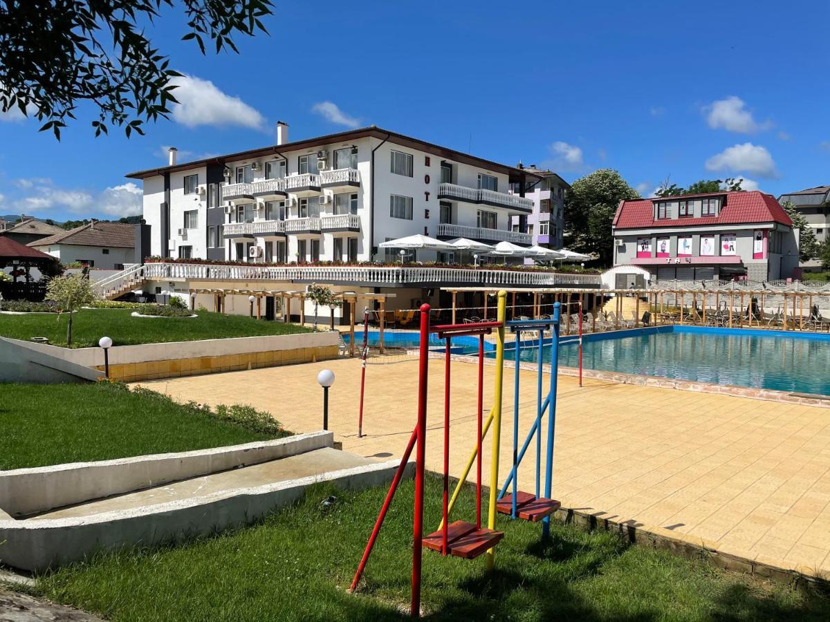 Hotel Elit Kirkovo  Exterior foto