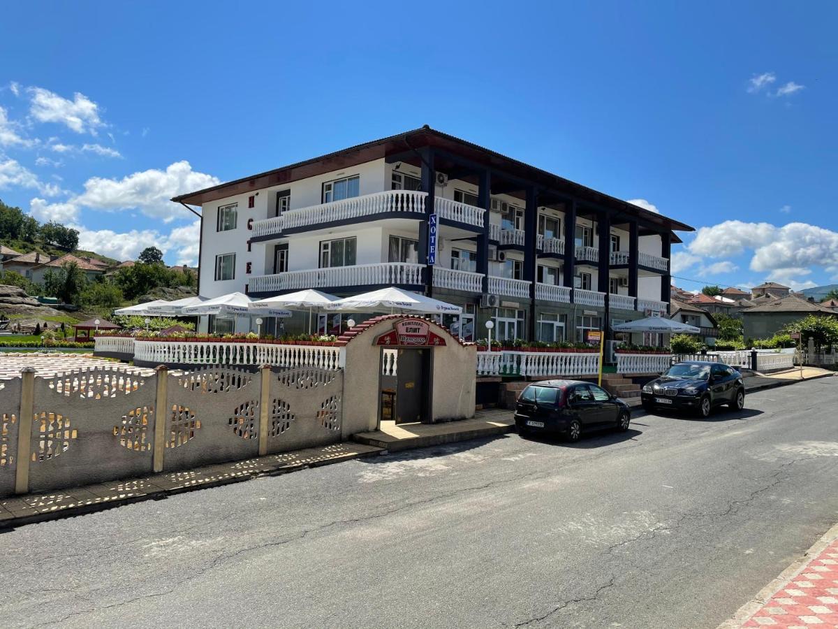 Hotel Elit Kirkovo  Exterior foto