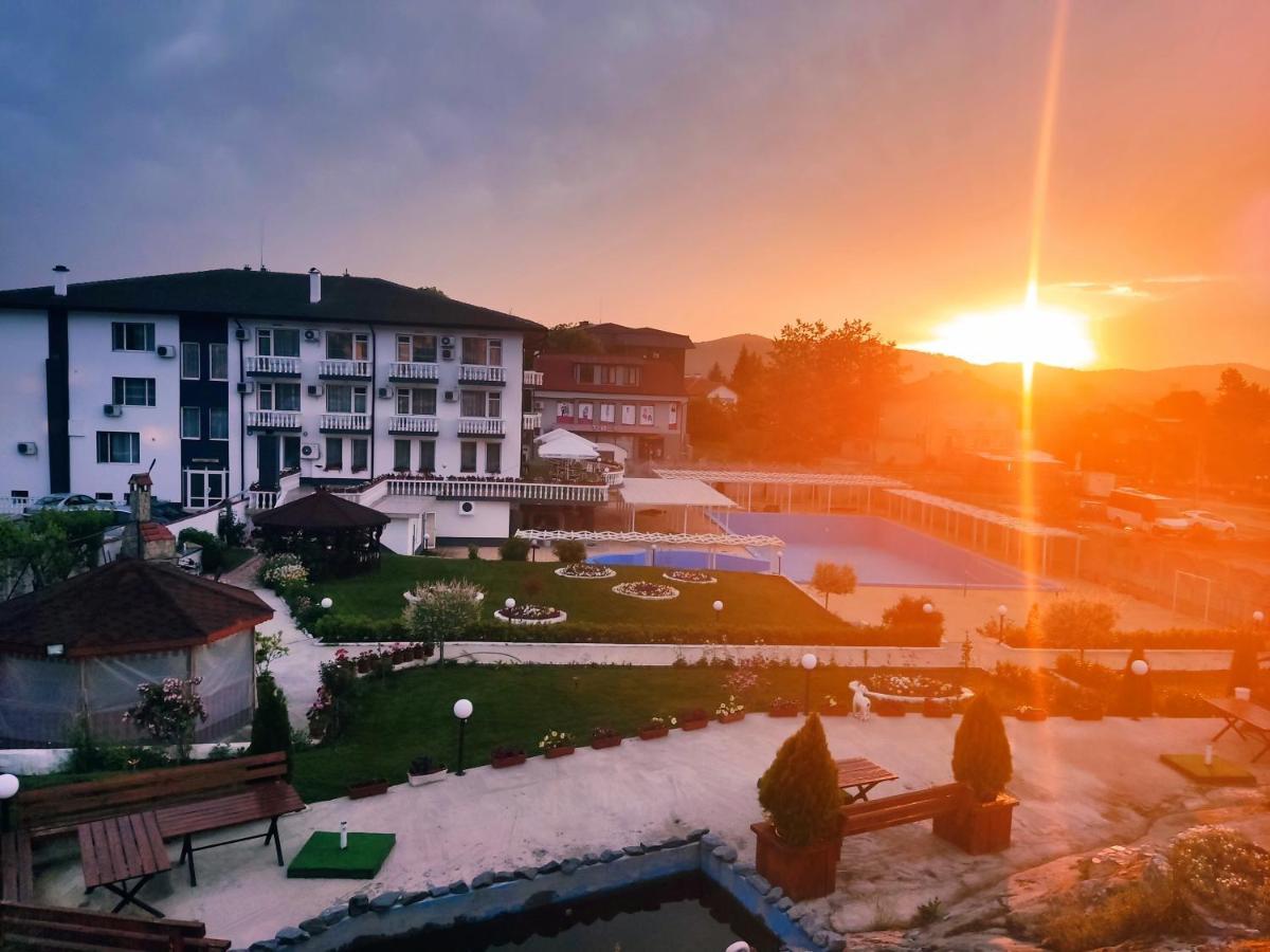 Hotel Elit Kirkovo  Exterior foto